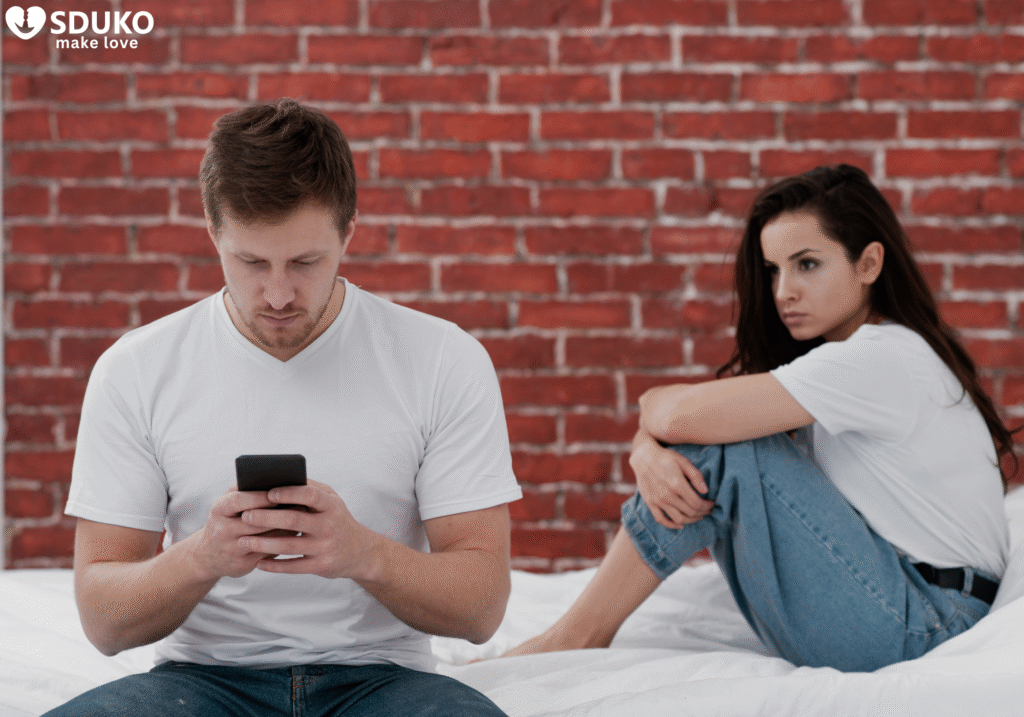 Silent Communication Mistakes Couples Make Without Noticing